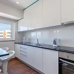 Serene Blue 1 Bdr Flat With Balcony By Lovelystay Lägenhet *