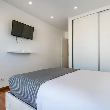 Apartamento Serene Blue 1 Bdr Flat With Balcony By Lovelystay *