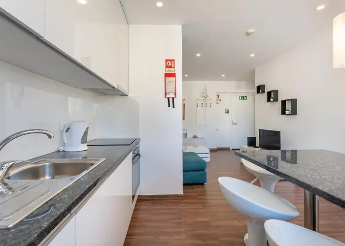 Serene Blue 1 Bdr Flat With Balcony By Lovelystay Apartament *